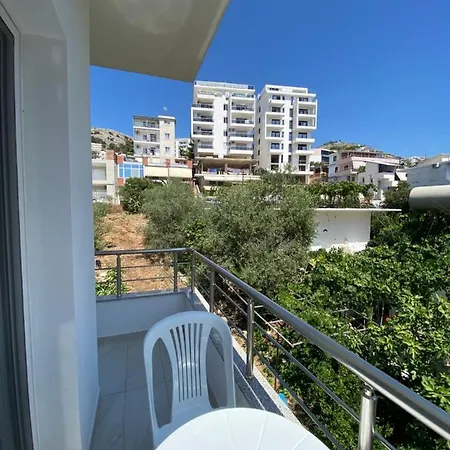 Eraldo's And Hotel Sarande